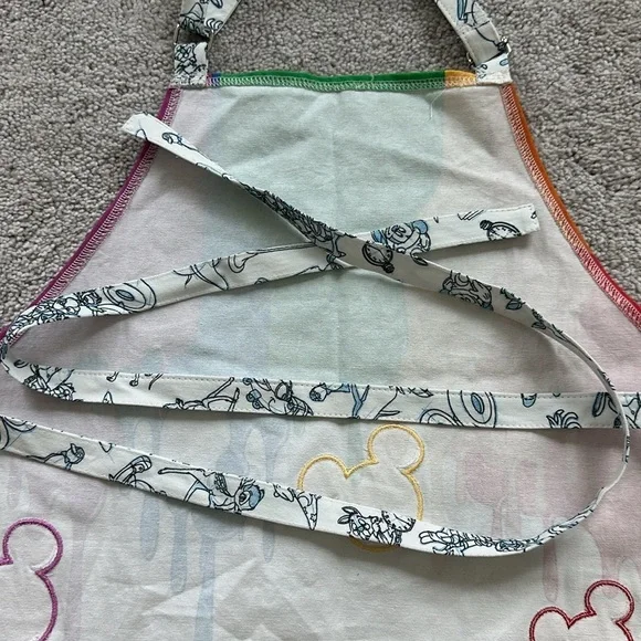 DISNEY | ink & paint youth chef apron - Picture 5 of 8